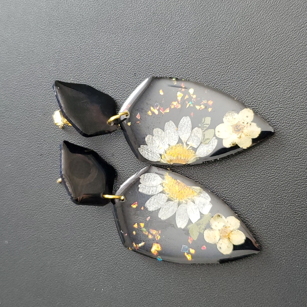 Hand-made Hand Crafted Floral Vibes Resin Earrings New